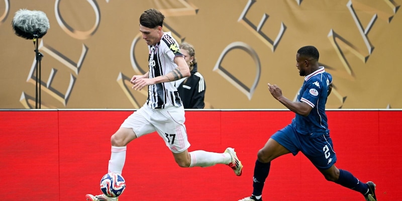 La Juve perde Savona: due mesi di stop. Il comunicato sulle condizioni 14 La Juve perde Savona: due mesi di stop. Il comunicato sulle condizioni
