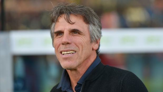 Zola: "In C tanti talenti, ma nessuno li fa giocare. Gol su punizione? Meno Play, più allenamenti" 16 Zola: "In C tanti talenti, ma nessuno li fa giocare. Gol su punizione? Meno Play, più allenamenti"