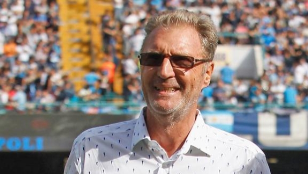 Krol: "Il mio Ajax anche oggi sarebbe una rivoluzione. Che gioia per scudetto Napoli" 15 Krol: "Il mio Ajax anche oggi sarebbe una rivoluzione. Che gioia per scudetto Napoli"
