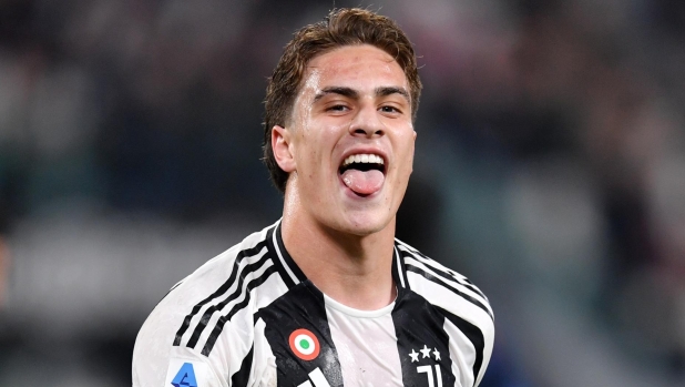 Juve, è Yildiz-mania: gli sponsor se lo contendono, il club prepara un rinnovo da big 1 Juve, è Yildiz-mania: gli sponsor se lo contendono, il club prepara un rinnovo da big
