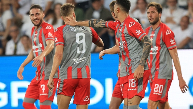 Spezia-Cremonese, le pagelle: De Luca, gol da centravanti vero (8). Nasti, pure il rosso (5) 14 Spezia-Cremonese, le pagelle: De Luca, gol da centravanti vero (8). Nasti, pure il rosso (5)