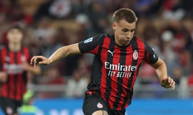 Milan, che fai con Camarda? Allegri vuole vederlo, poi ci sono tre strade 1 Milan, che fai con Camarda? Allegri vuole vederlo, poi ci sono tre strade