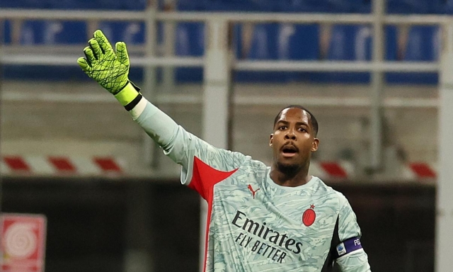 Il Chelsea piomba su Maignan: i Blues trattano col Milan, vogliono il portiere al Mondiale per club