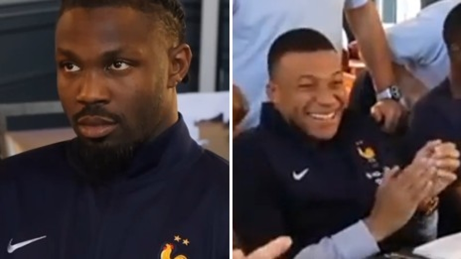 Deschamps, applauso ai francesi del Psg: Thuram deluso e Mbappé... 16 Deschamps, applauso ai francesi del Psg: Thuram deluso e Mbappé...