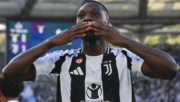 Juve, si avvicina l'accordo per Kolo Muani al Mondiale. Poi si tratterà col Psg il prestito-bis 15 Juve, si avvicina l'accordo per Kolo Muani al Mondiale. Poi si tratterà col Psg il prestito-bis