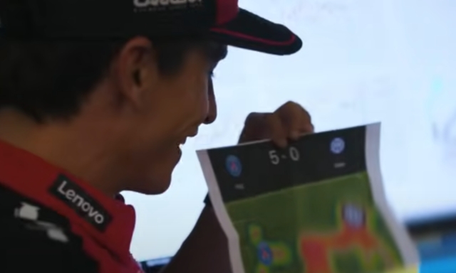 Marquez e lo sfottò all'interista Dall'Igna per la Champions persa: "È corretta?" 1 Marquez e lo sfottò all'interista Dall'Igna per la Champions persa: "È corretta?"