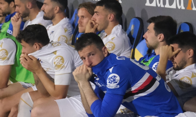 I tifosi del Genoa comprano migliaia di biglietti per Samp-Salernitana: la società li annulla