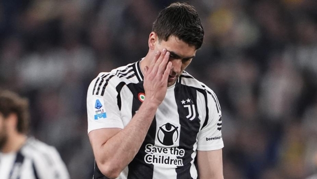 La trama col Napoli, l'idea Milan, il nodo stipendio: Juve, chi può prendere davvero Vlahovic