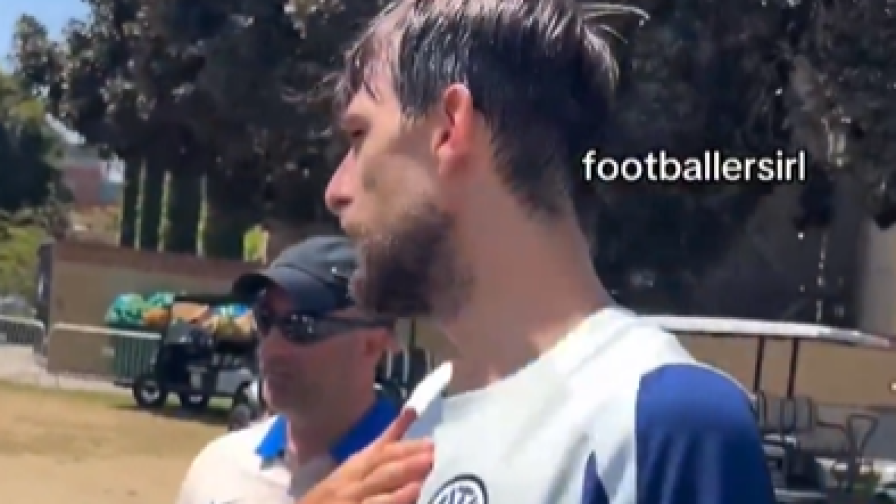 Acerbi contro il tifoso del Psg: "Non mi prendere in giro o ti sfondo..."