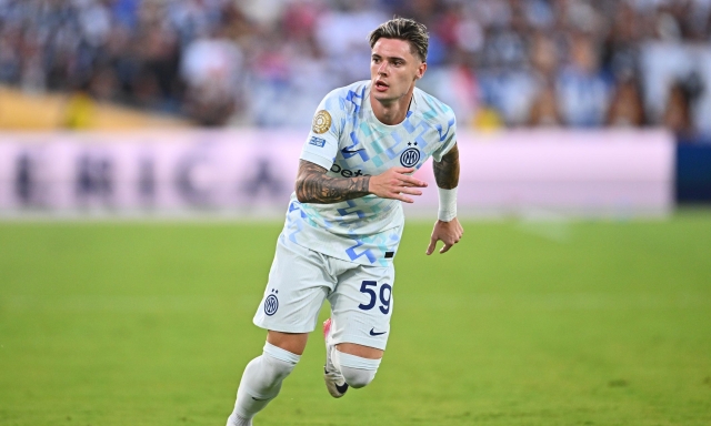 Contro l'Urawa Chivu ci prova con Zalewski e Luis Henrique dal 1' 1 Contro l'Urawa Chivu ci prova con Zalewski e Luis Henrique dal 1'