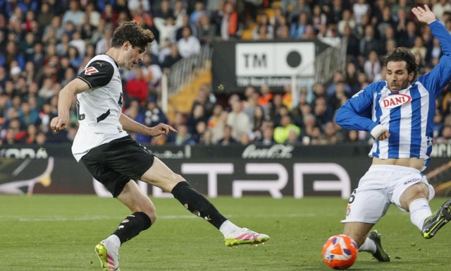 Come cambierebbe il Milan da Reijnders a Javi Guerra? Stesso stile, meno gol