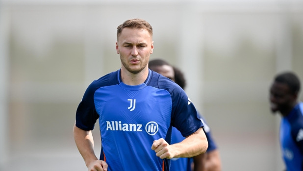 Koopmeiners: "Juve, scusa il ritardo. Mi sento in debito, dimostrerò chi sono" 1 Koopmeiners: "Juve, scusa il ritardo. Mi sento in debito, dimostrerò chi sono"