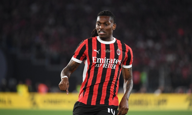 Allegri chiama, Leao risponde: tecnico e attaccante già in sintonia. Il piano Milan per Rafa