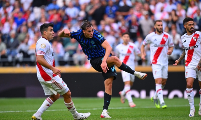 Pio Esposito graffia, Bastoni chiude: l'Inter elimina il River, agli ottavi col Fluminense 14 Pio Esposito graffia, Bastoni chiude: l'Inter elimina il River, agli ottavi col Fluminense