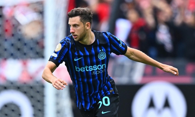 Carlos Augusto: "Ora è un'Inter più cattiva. Io e Dimarco rivali? Qui I mancini non bastano mai"