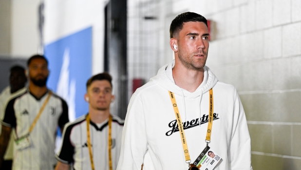 Juve, Vlahovic s'impunta: non parte e non rinnova. E rischia di finire fuori rosa 12 Juve, Vlahovic s'impunta: non parte e non rinnova. E rischia di finire fuori rosa