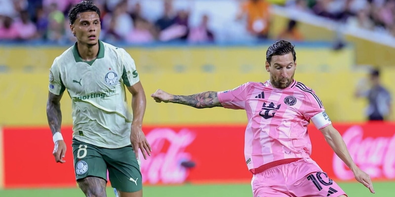 Mercato Roma, rilancio per Rios: si tratta a oltranza. Cosa manca per chiudere l’affare 14 Mercato Roma, rilancio per Rios: si tratta a oltranza. Cosa manca per chiudere l’affare