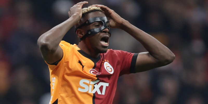 Osimhen, non sarà Juve: perché Comolli lo ha mollato tra dubbi e rischi 1 Osimhen, non sarà Juve: perché Comolli lo ha mollato tra dubbi e rischi