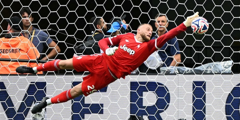 Di Gregorio, solo Juve: perché ha snobbato il City. Perin via: chi arriva 1 Di Gregorio, solo Juve: perché ha snobbato il City. Perin via: chi arriva