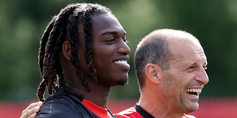 Dove vedere Milan-Arsenal in tv? Dazn o Sky, orario della prima amichevole di Allegri 15 Dove vedere Milan-Arsenal in tv? Dazn o Sky, orario della prima amichevole di Allegri