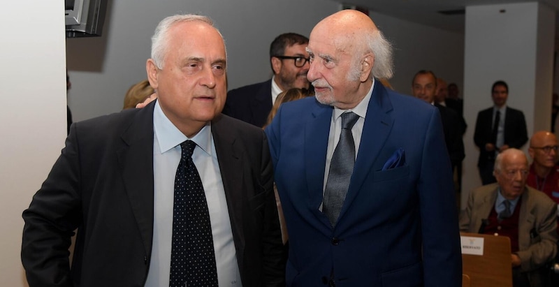 La Lazio smentisce voci su trattative per la cessione del club: "Notizie infondate" 14 La Lazio smentisce voci su trattative per la cessione del club: "Notizie infondate"