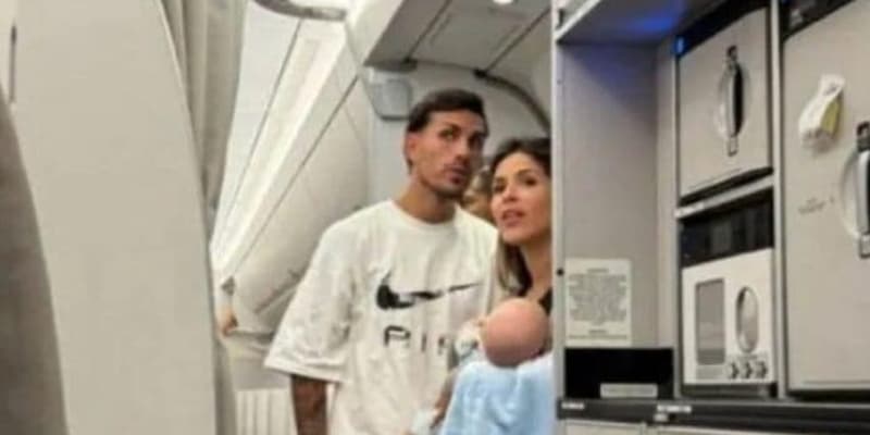 Paredes lascia Roma, domani la presentazione alla Bombonera. E quel retroscena sulle ultime ore a Trigoria... 1 Paredes lascia Roma, domani la presentazione alla Bombonera. E quel retroscena sulle ultime ore a Trigoria...