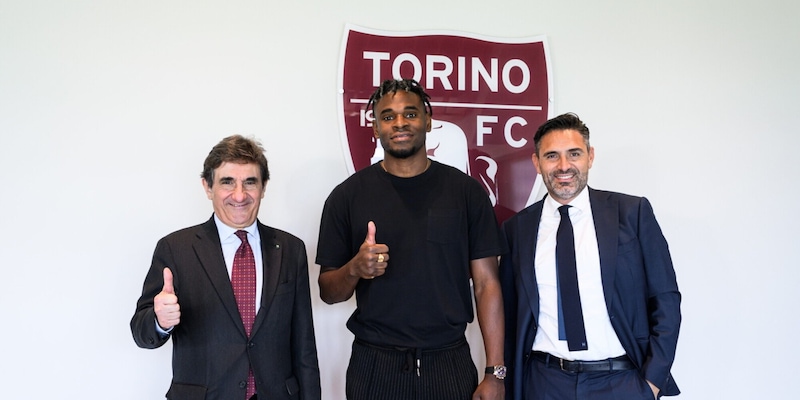 Toro, Zapata farà il mercato: "Nuove punte? Dipende da Duvan" 1 Toro, Zapata farà il mercato: "Nuove punte? Dipende da Duvan"