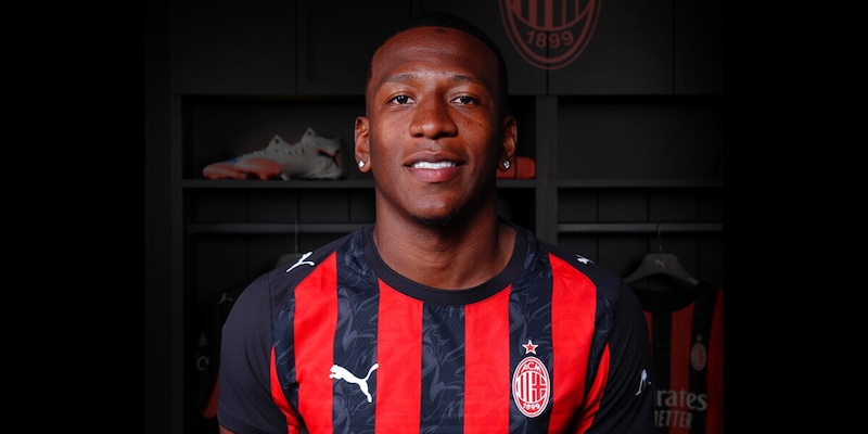Estupinan è un nuovo giocatore del Milan, è ufficiale: i dettagli del contratto