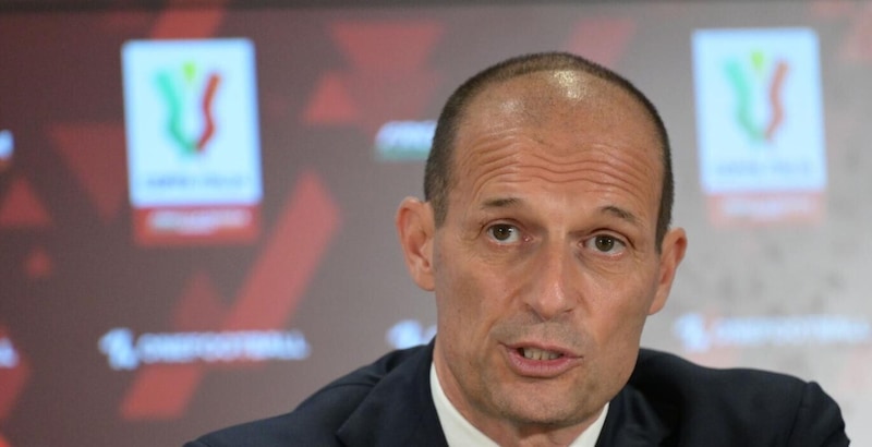 Allegri diretta Milan, segui in tempo reale la conferenza di presentazione dell'allenatore 1 Allegri diretta Milan, segui in tempo reale la conferenza di presentazione dell'allenatore