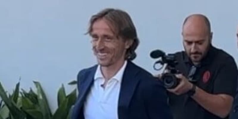Modric day, il Milan accoglie il campione croato: "Mi aspettano grandi sfide"