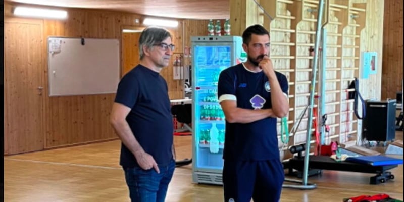 Juric lascia l'ospedale e si presenta a Zingonia. L'Atalanta sui social: "Bentornato" 15 Juric lascia l'ospedale e si presenta a Zingonia. L'Atalanta sui social: "Bentornato"