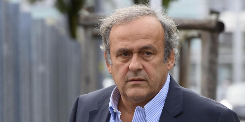Paura per Platini: furto con scasso nella sua abitazione, rubati venti trofei! 15 Paura per Platini: furto con scasso nella sua abitazione, rubati venti trofei!