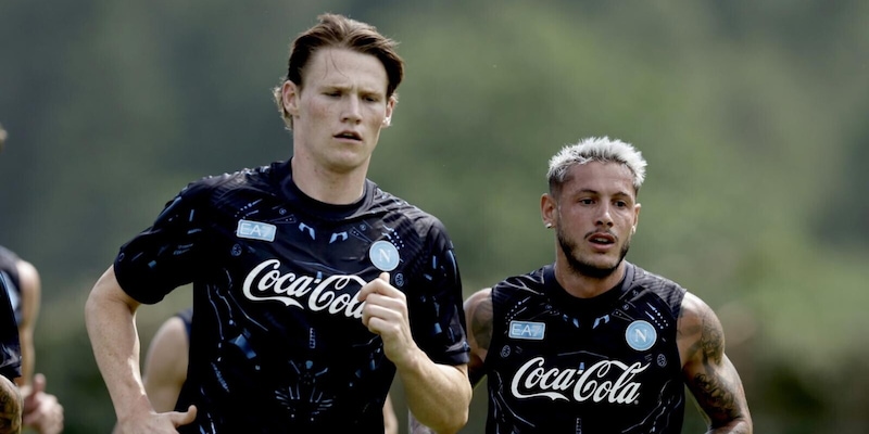 McTominay: "Napoli, dobbiamo ripeterci. Il cuscino? Ci dormo sempre..." 16 McTominay: "Napoli, dobbiamo ripeterci. Il cuscino? Ci dormo sempre..."