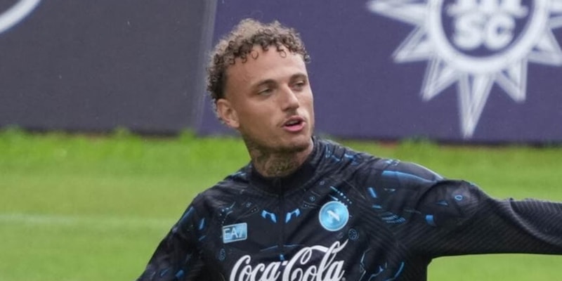 Napoli, Lang scherza sul rigore in amichevole: "Quello che succede quando un'ala difende". Su Conte...