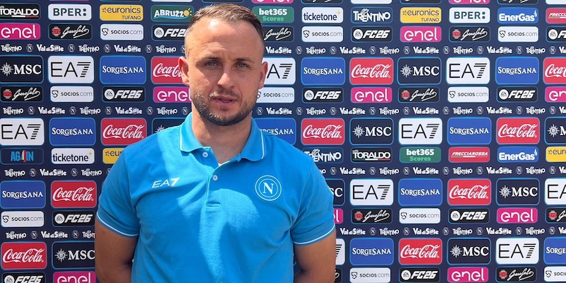 Lobotka: "De Bruyne porta qualità: Lang, Lucca e Beukema sono forti. Champions? Vi dico che..."