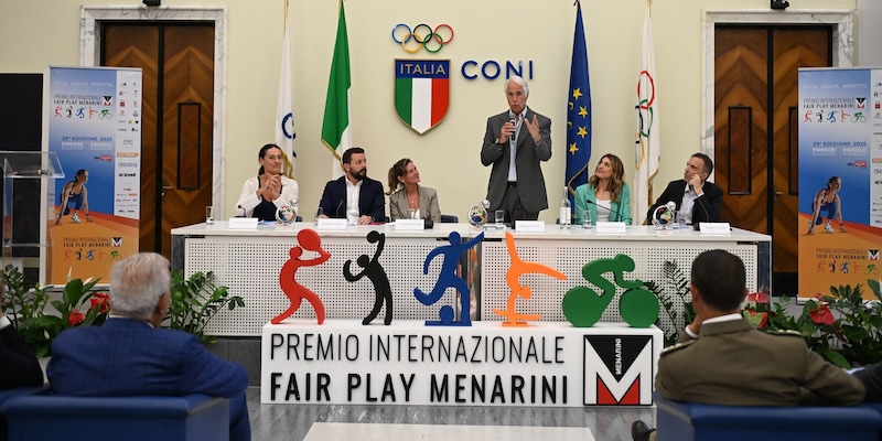 Premio internazionale Fair Play Menarini: Luis Figo tra i grandi dello sport premiati nel 2025