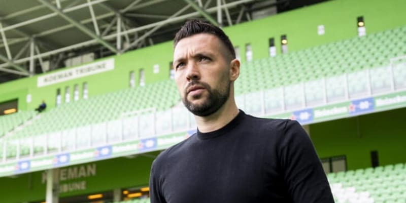 Farioli è il nuovo allenatore del Porto: l'ex Ajax ha firmato un contratto biennale 1 Farioli è il nuovo allenatore del Porto: l'ex Ajax ha firmato un contratto biennale
