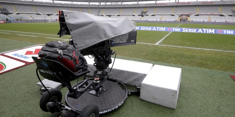 <!--StartFragment -->Serie A, cambia il regolamento per le gare rinviate: recupero entro le 24 ore. A meno che...<!--EndFragment --> 16 <!--StartFragment -->Serie A, cambia il regolamento per le gare rinviate: recupero entro le 24 ore. A meno che...<!--EndFragment -->