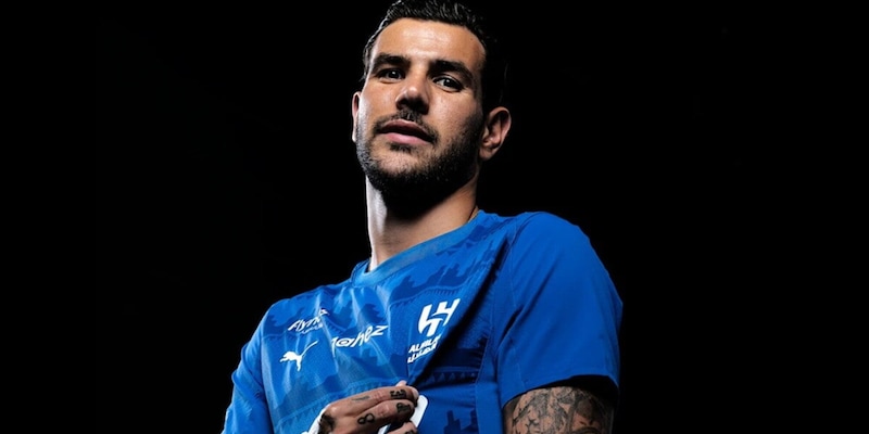 Theo, schiaffi al Milan: "Non avete valori né ambizioni, via per colpa vostra". E Maldini commenta 1 Theo, schiaffi al Milan: "Non avete valori né ambizioni, via per colpa vostra". E Maldini commenta