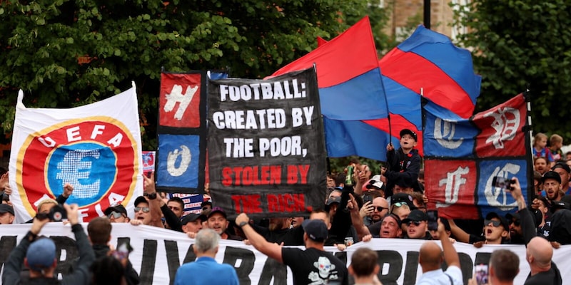 Crystal Palace, ricorso al Tas contro la retrocessione in Conference decisa dall'Uefa: i dettagli 14 Crystal Palace, ricorso al Tas contro la retrocessione in Conference decisa dall'Uefa: i dettagli
