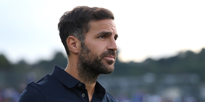 Como, Fabregas saluta una delle ali: accordo con l'Olympiacos