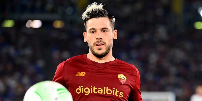 Morso ai genitali da un cane: Carles Perez, l'ex Roma in ospedale ricoverato d'urgenza