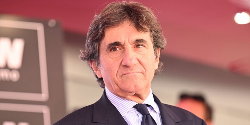 “A Pesaro come a Torino, il messaggio è: Cairo vendi” 14 “A Pesaro come a Torino, il messaggio è: Cairo vendi”