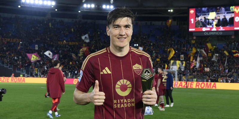 Ufficiale, Shomurodov lascia la Roma: i dettagli del prestito all'Instanbul Basaksehir 1 Ufficiale, Shomurodov lascia la Roma: i dettagli del prestito all'Instanbul Basaksehir