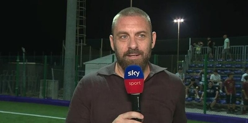 De Rossi sul ritorno alla Roma e il retroscena di mercato: "David? Ci avevo chiacchierato..." 1 De Rossi sul ritorno alla Roma e il retroscena di mercato: "David? Ci avevo chiacchierato..."