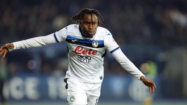 Percassi: "Lookman vuole partire. C'è l'offerta scritta dell'Inter, ma decide l'Atalanta" 16 Percassi: "Lookman vuole partire. C'è l'offerta scritta dell'Inter, ma decide l'Atalanta"