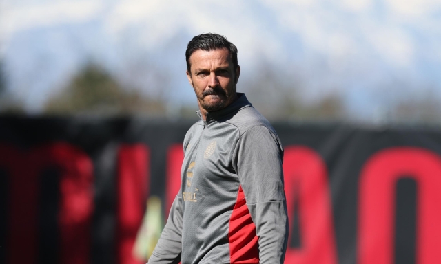 Milan Futuro, confermato Oddo in panchina: ufficiale il rinnovo fino al 2027. Resta anche Tassotti