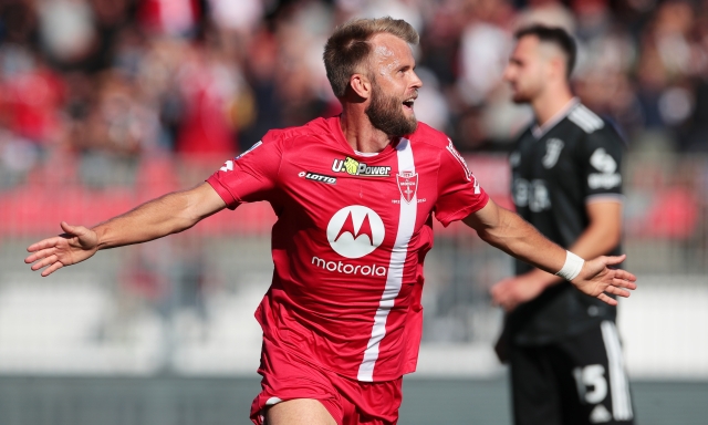 Rivoluzione Bari! 17 addii e tanti arrivi, Gytkjaer e Sibilli sono le certezze