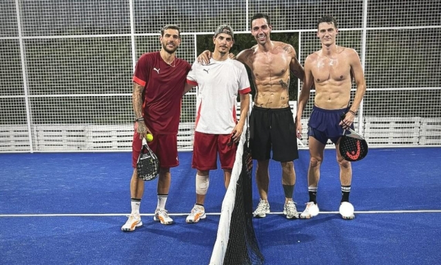 Pavard gioca a padel in Sardegna con Theo Hernandez: ma non era infortunato? 1 Pavard gioca a padel in Sardegna con Theo Hernandez: ma non era infortunato?