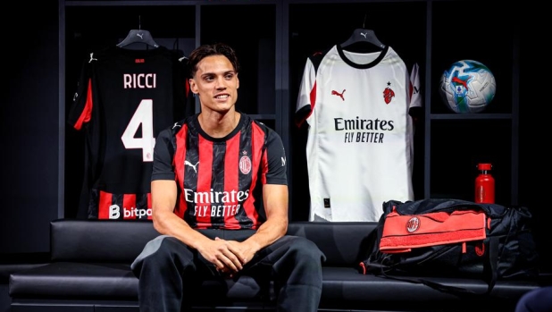 Ricci, prime parole da milanista: "Voglio ripagare tutta la fiducia. Onorato di essere qui" 1 Ricci, prime parole da milanista: "Voglio ripagare tutta la fiducia. Onorato di essere qui"